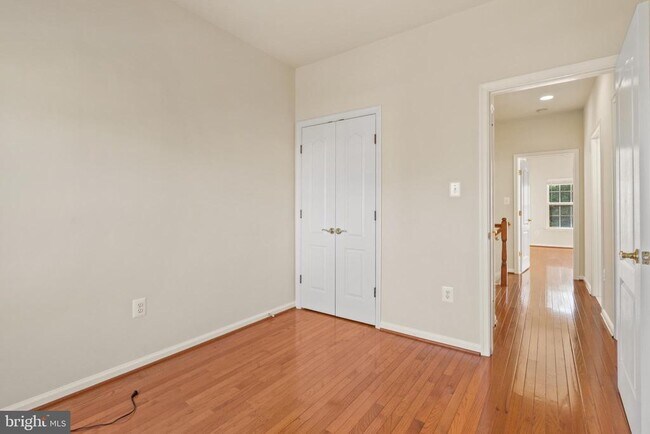 Building Photo - 4505 Henley Pl