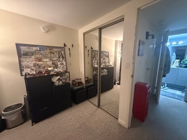 Building Photo - 4 Martine Ave