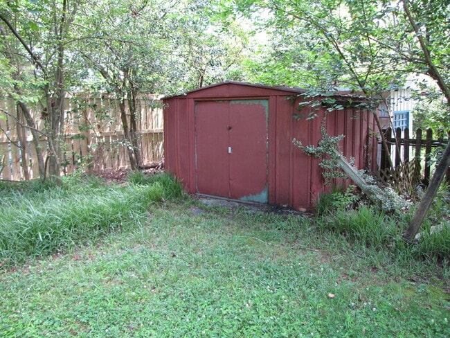 Building Photo - 1024 Starlight Dr
