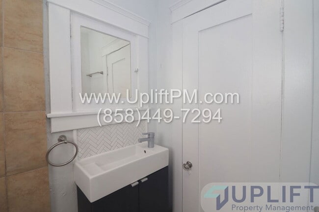 Building Photo - 4747 35th St