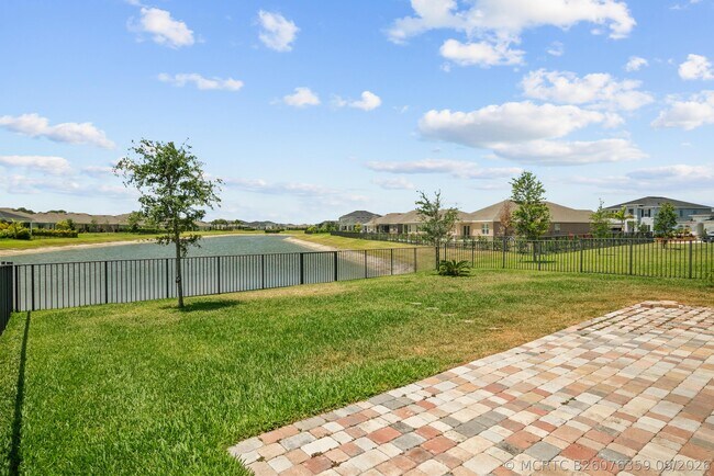 Building Photo - 10760 SW Cremona Way