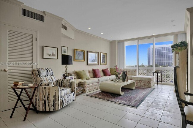 Building Photo - 4747 Collins Ave