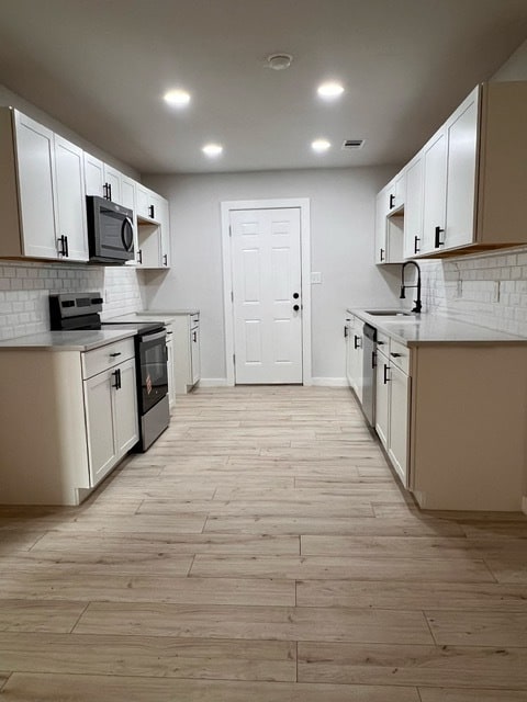 Building Photo - 2731 Fordham Rd