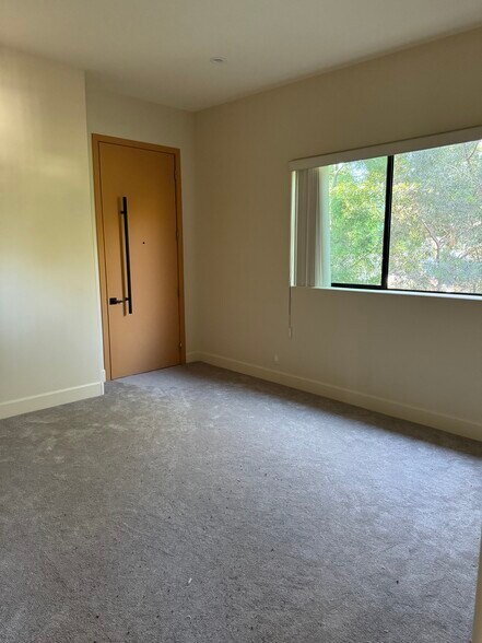 Living room - 5224 1/2 Lennox Ave