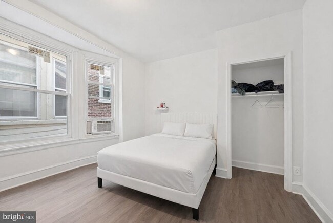 Building Photo - 329 N 34th St