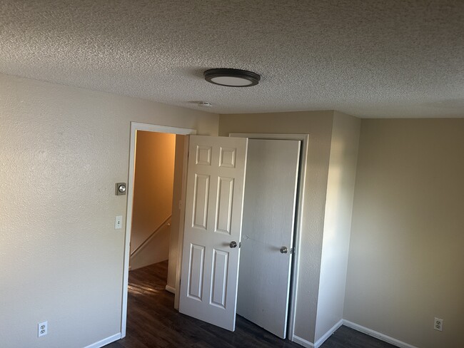 Building Photo - 4885 Basswood Dr