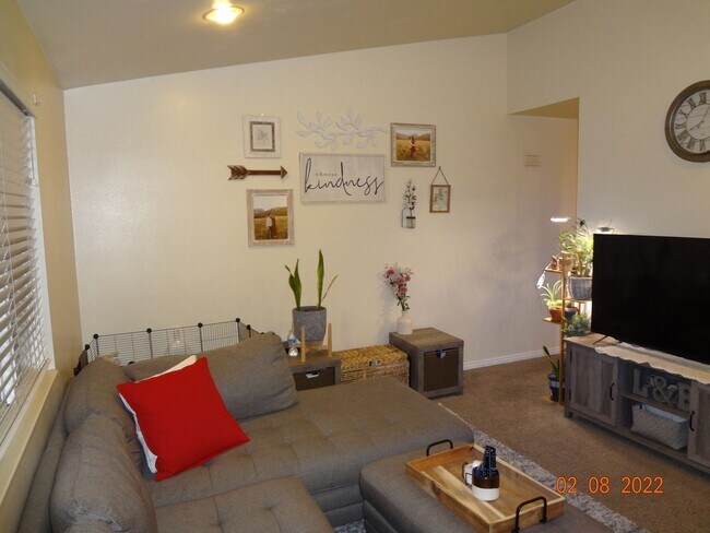Building Photo - Great One Bedroom near Provo Rec Center, U...