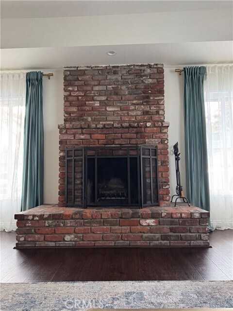 Building Photo - 10215 Quill Ave