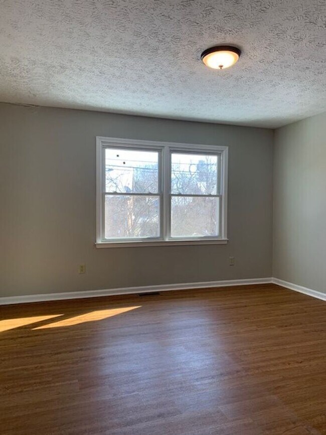 Building Photo - 1412 Ritchie Ct