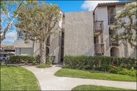 Building Photo - 30 Corniche Dr