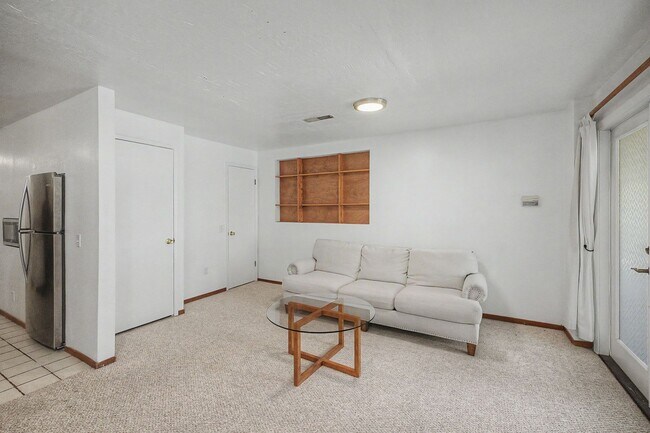Building Photo - Sunny Carmel Valley Guest House (Lower Level of Main House) - 12 to 18 Month Lease - Available Now