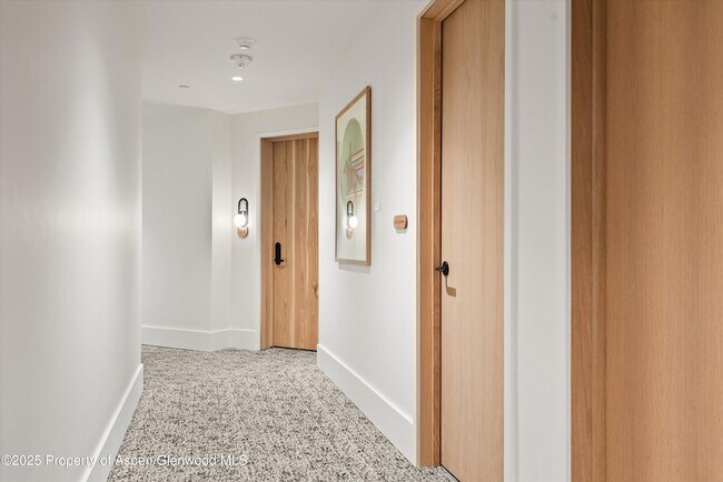 Building Photo - 119 Wood Rd