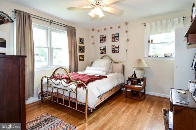 Building Photo - 6246 22nd Rd N