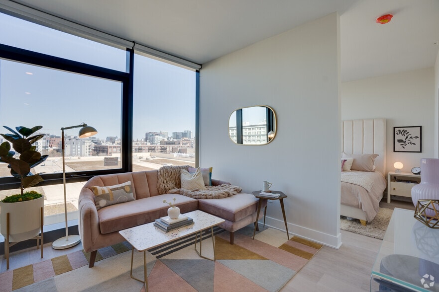 Interior Photo - The Avra West Loop
