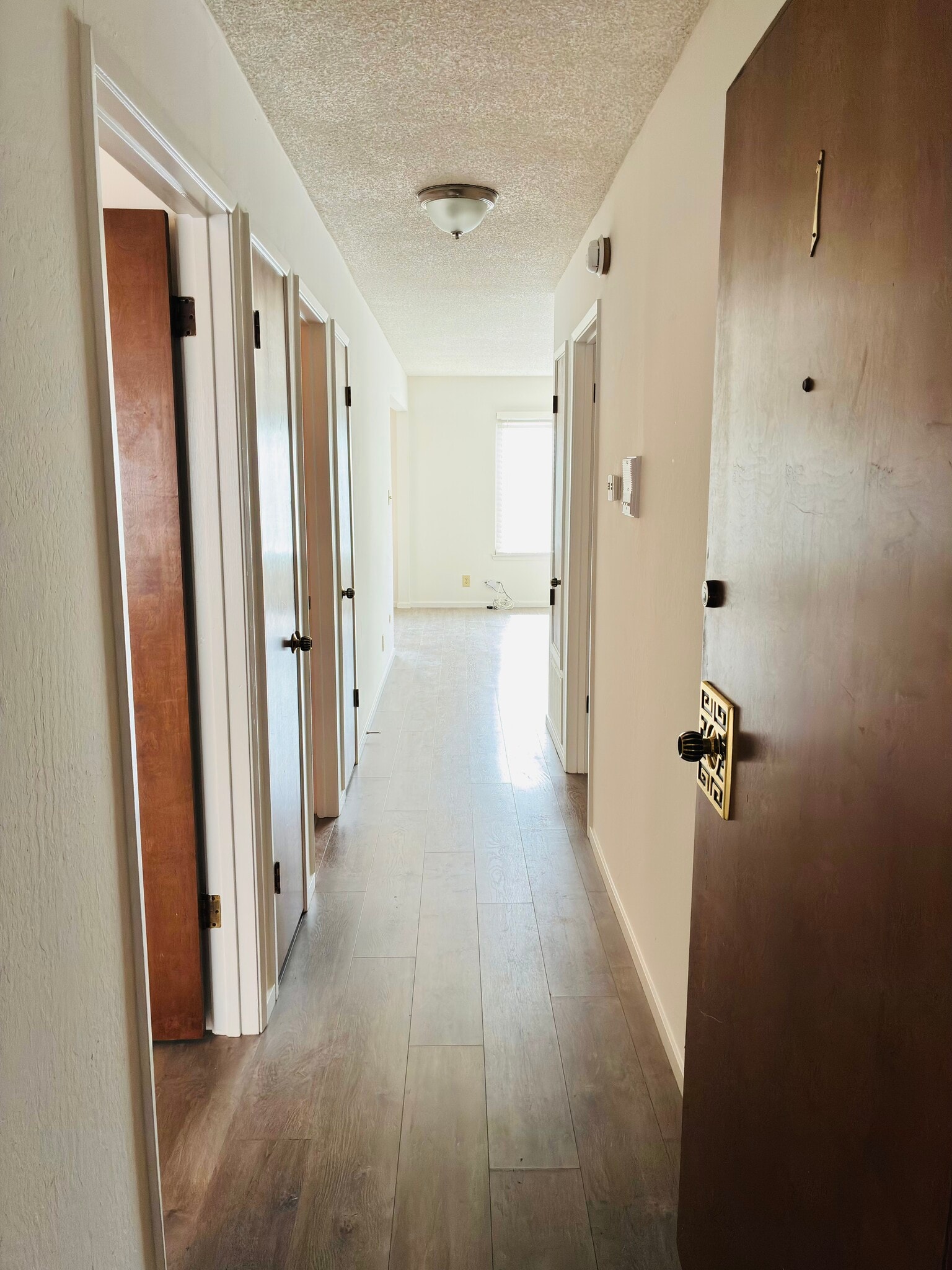 Unit Entry - 247 20th Ave