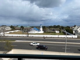 Building Photo - 422 Ocean Blvd N