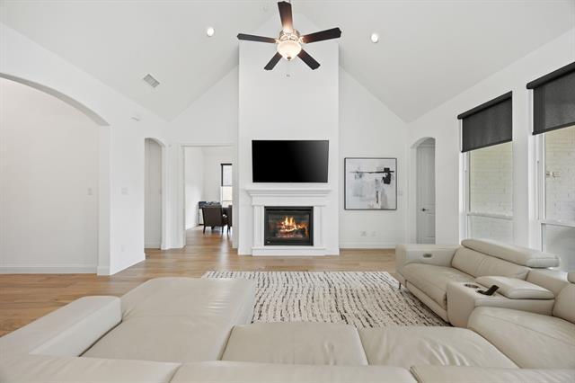 Building Photo - 4411 Silver Spur Dr
