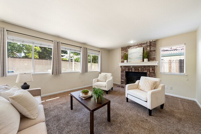 Building Photo - 1451 Lorimer Way