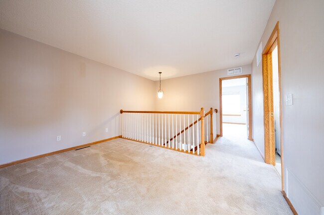 Building Photo - 799 Cobblestone Way