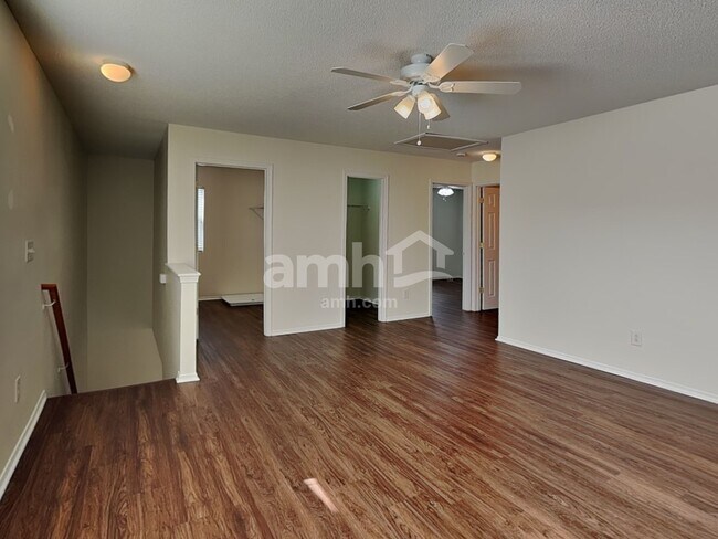 Building Photo - 1009 Gelfield Rd