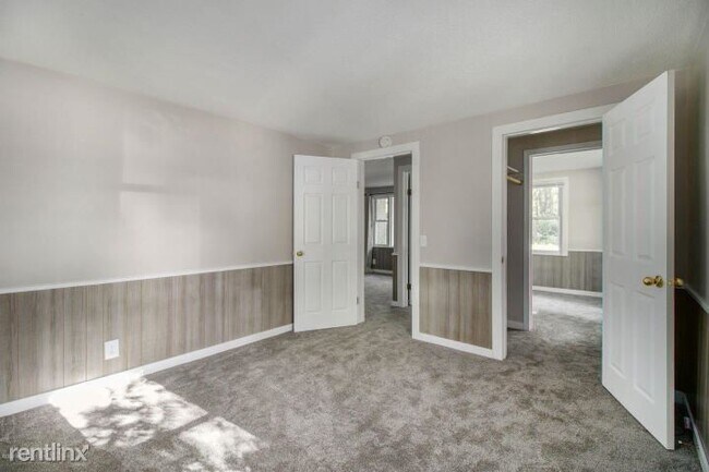 Building Photo - 2 br, 1 bath Duplex - 4214 Branch Ave