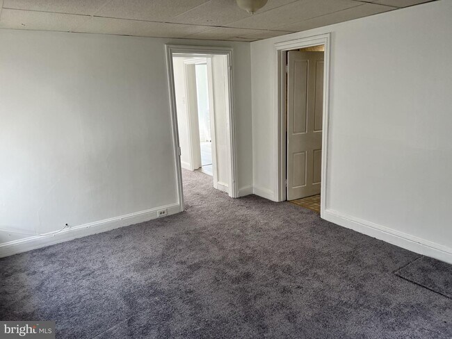 Building Photo - 3587 Indian Queen Ln