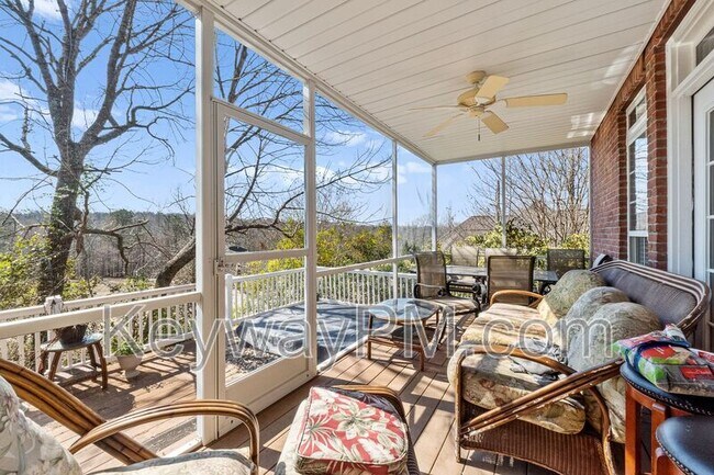 Building Photo - 529 John Fox Run