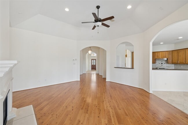 Building Photo - 4807 Wellington Way