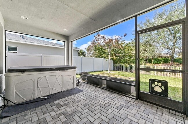 Building Photo - 11381 SW Lyra Dr.