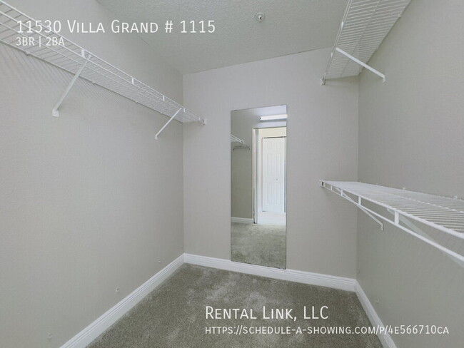 Building Photo - 11530 Villa Grand