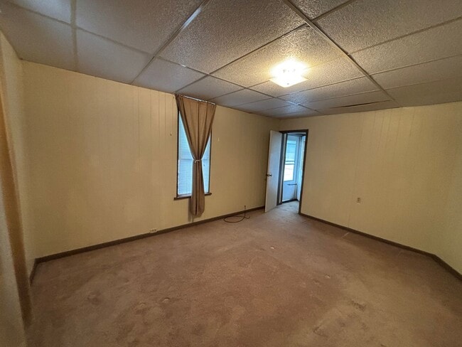 Building Photo - 250 Park Ave