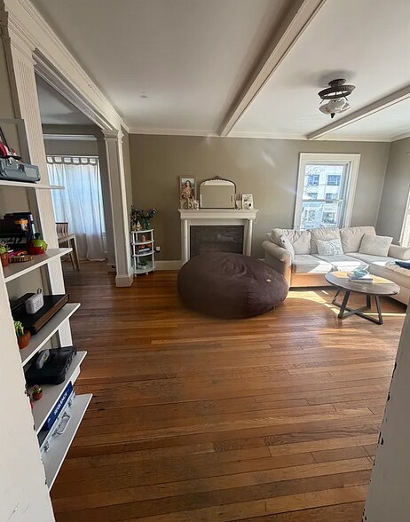 Building Photo - 7 Boulevard Ter