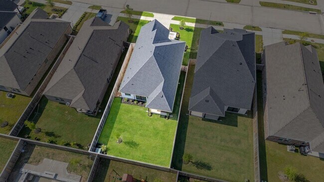 Building Photo - 21131 Austin Chalk Dr