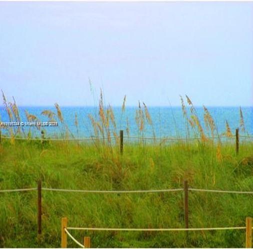 Building Photo - 9241 Collins Ave