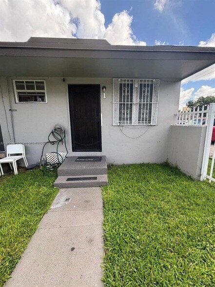 Building Photo - 5100 NW 23rd Ave