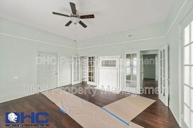 Building Photo - 3556 Main St