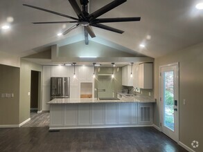 Building Photo - 2503 Briarcliff Rd