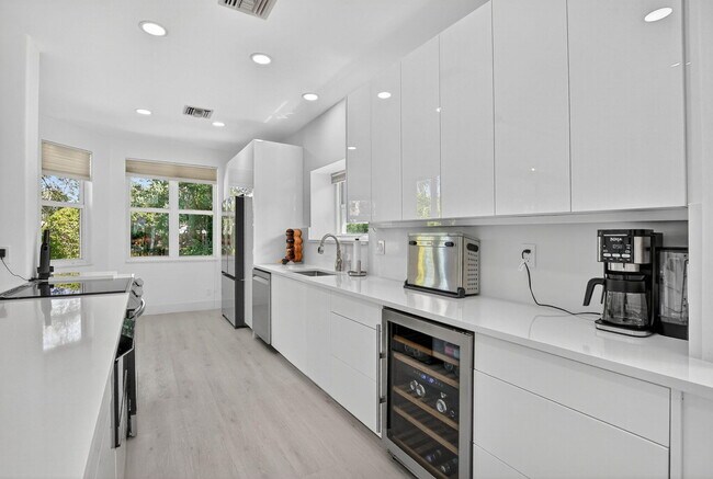 Building Photo - 2283 NW 53rd St