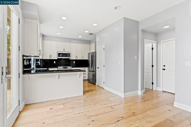 Building Photo - 3927 Hidden Grove Ln