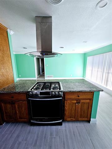 Building Photo - 810 S Westmoreland Rd