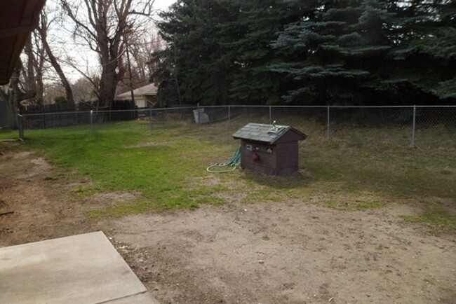 Building Photo - 2 bedroom, 1 bathroom home in Wheat Ridge ...