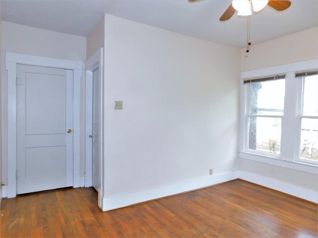 Building Photo - 2001 James St