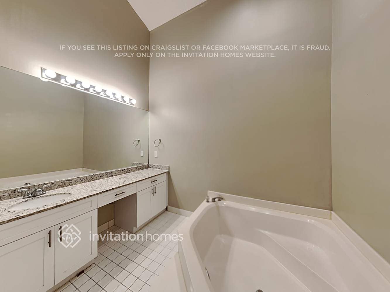 Building Photo - 500 NW 207th Terrace