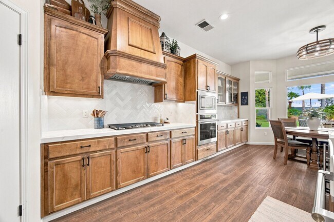 Building Photo - 14728 Redwood Springs Dr