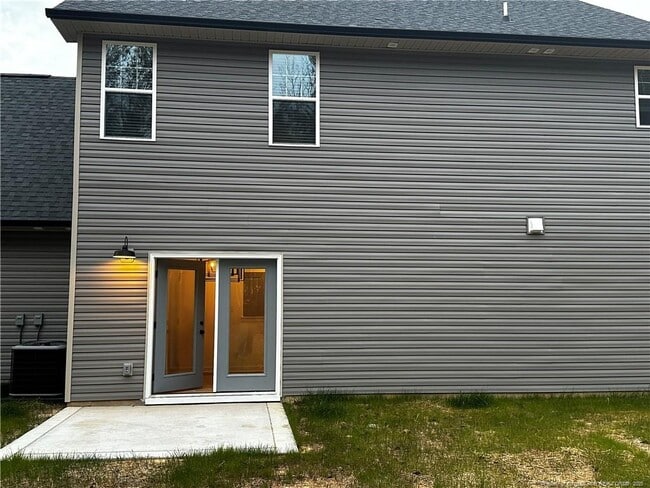 Building Photo - 141 Sears Dr