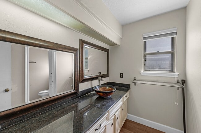 Building Photo - 11319 Briar Forest Dr