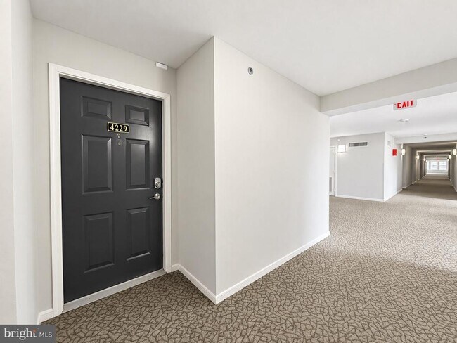 Building Photo - 3315 Wyndham Cir