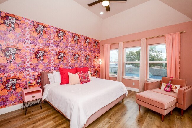 Building Photo - 1504 Evelyn St