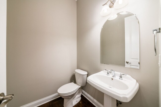 Building Photo - 4184 Hobbs Landing Dr W