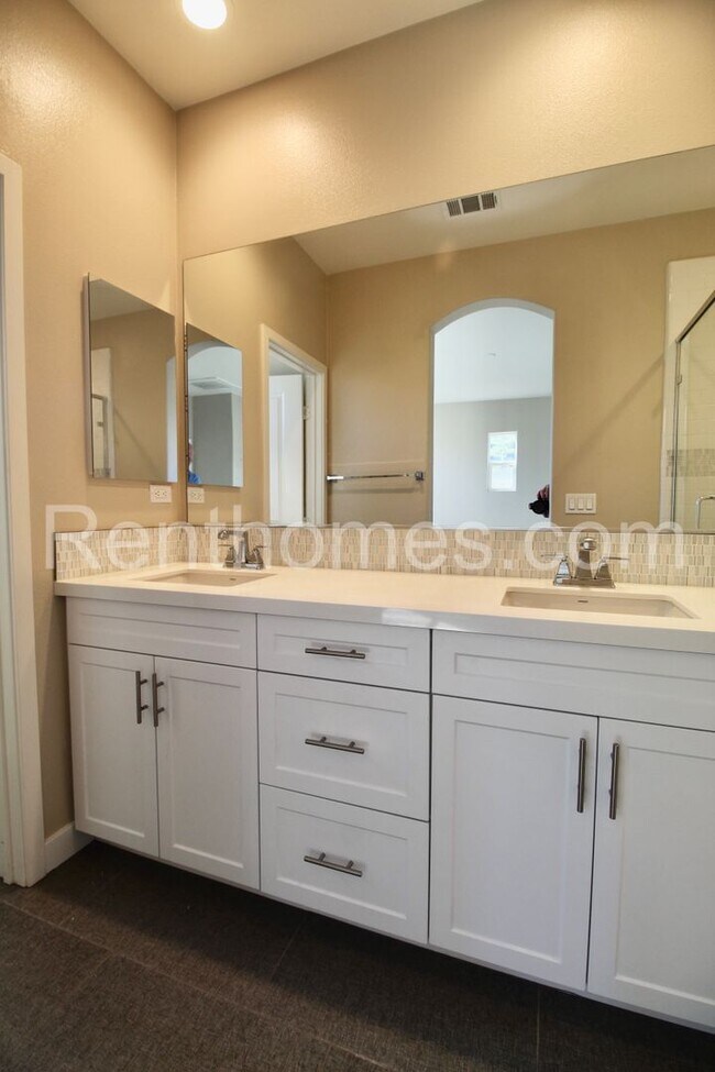 Building Photo - 4326 Star Path Way